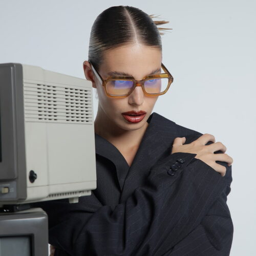 MONTURA BEVEL CAREY JOHNCERA